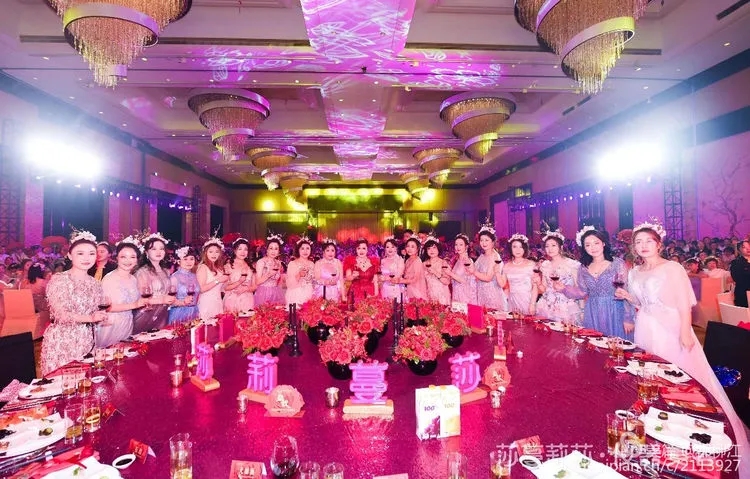 莎蔓莉莎图片